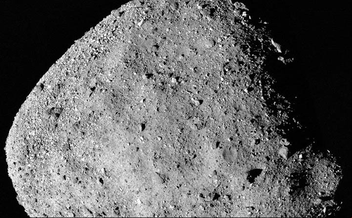 Pedaço do asteroide Bennu chega à Terra sem avarias