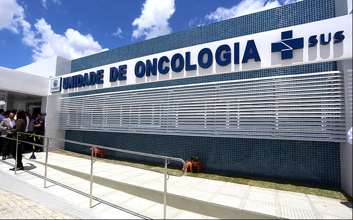 Faltam recursos para incorporar novas tecnologias no tratamento do câncer