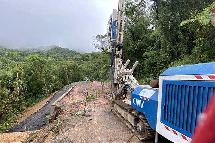 Estrada da Graciosa é atraente mesmo com pontos destruídos