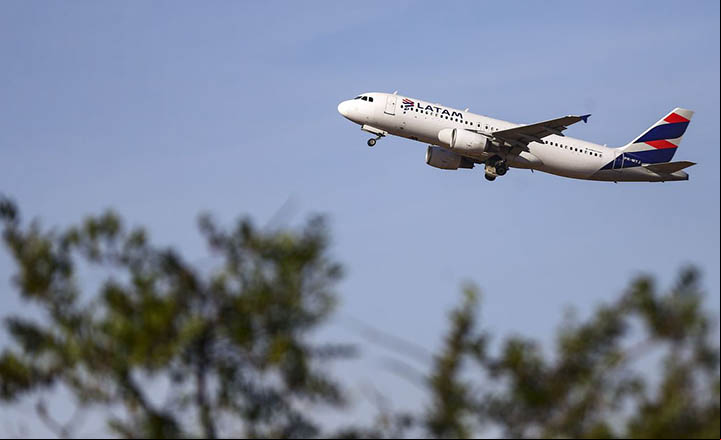 Companhia aérea Latam lembra a filosofia das milhas, hoje criminalizada