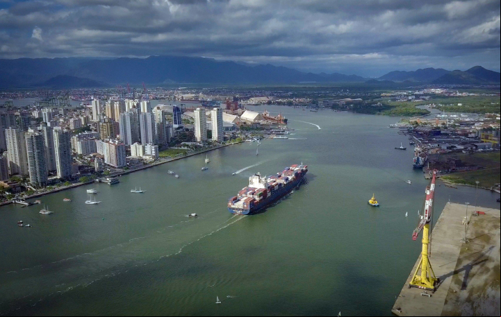 Porto de Santos movimenta em agosto, 15,9 milhões de toneladas