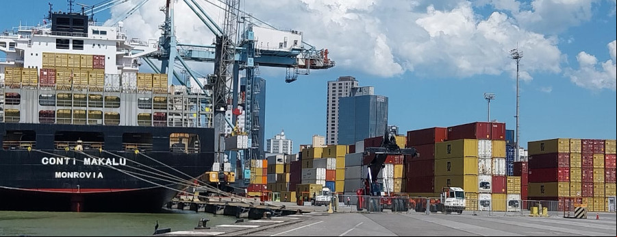 APS, a do Porto de Santos assume o Porto de Itajaí