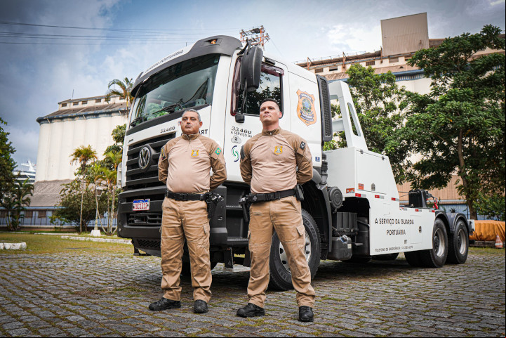 Porto de Santos tem guincho 24 horas e agiliza operações
