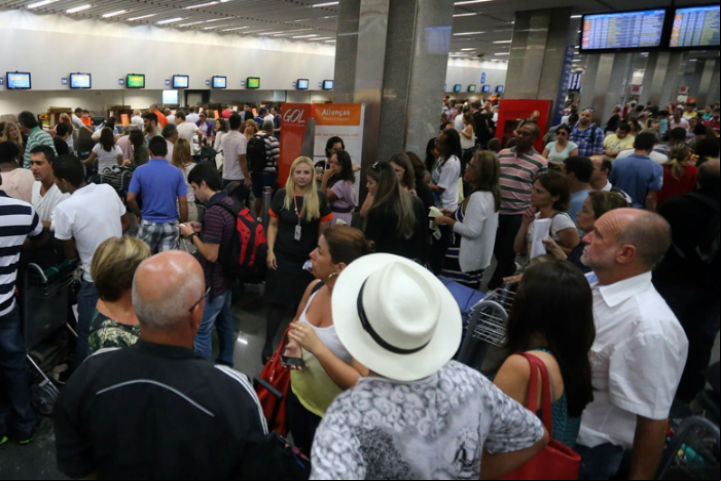 Responsáveis autorizados conduzir menor até o embarque aéreo